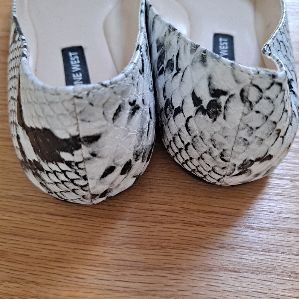 Shoes - Picture 2 of 3